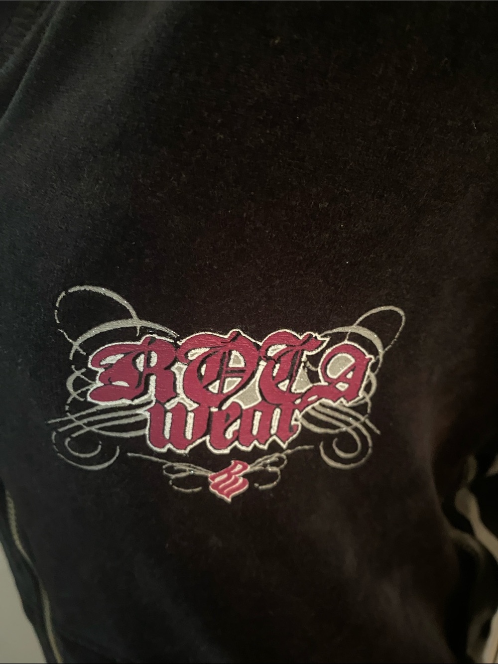 Rocawear NWT medium Y2K NWT velour hoodie - Picture 4 of 10